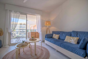 BRIGHT Apt of 32 m renovated NEAR TOWN